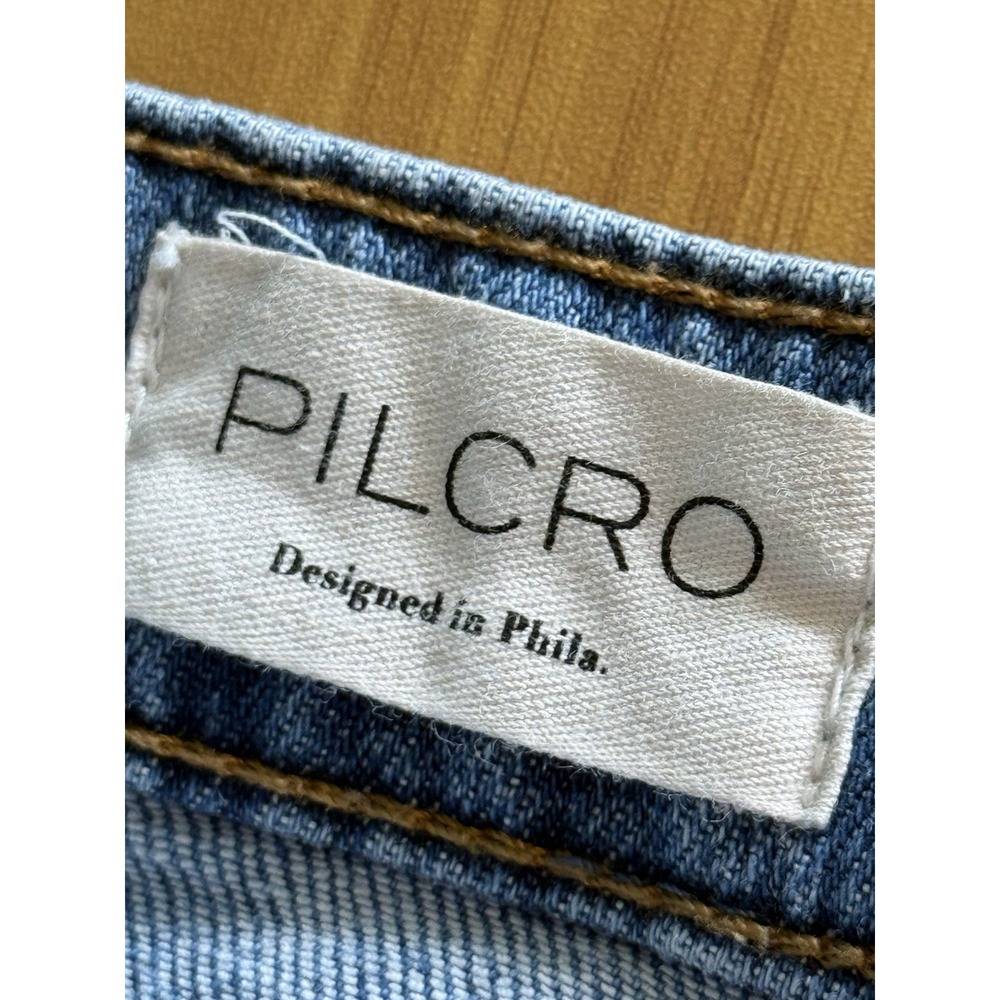 Anthropologie PILCRO Kenna Mid-Rise Heritage Barrel Denim Jeans Hearts Motif 31 - Picture 6 of 11